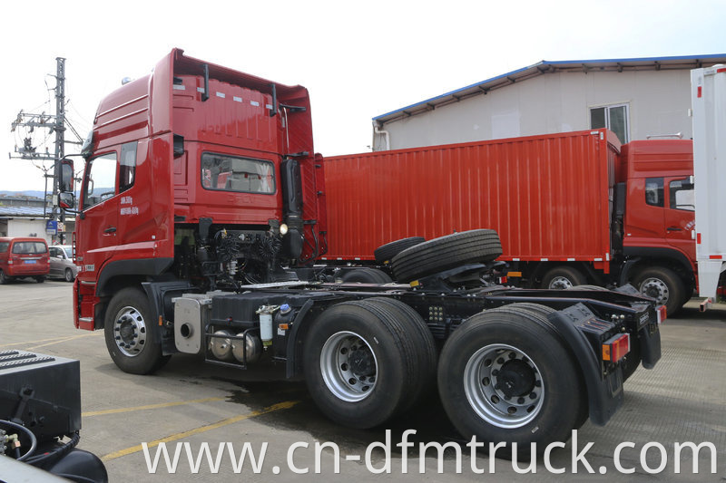 6X4 Dongfeng tractor (6)